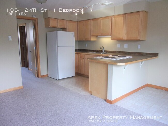 Building Photo - 1034 24th St