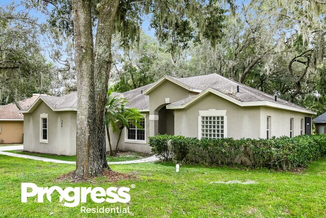 Foto del edificio - 586 Summerwood Dr