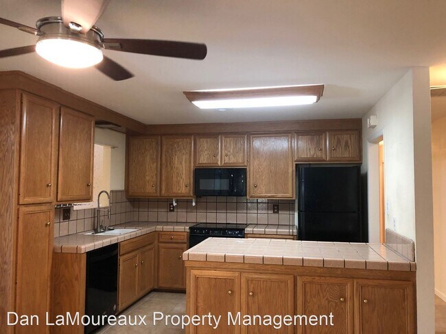 Building Photo - 4 br, 2 bath House - 5009 Cowell Blvd