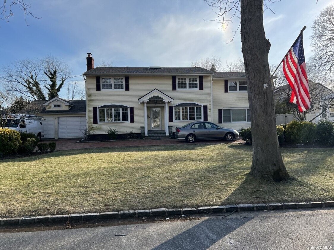Primary Photo - 71 Maple Ave