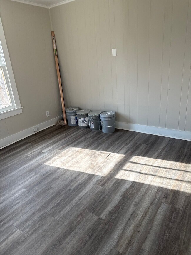 Foto del edificio - 144 Midland St