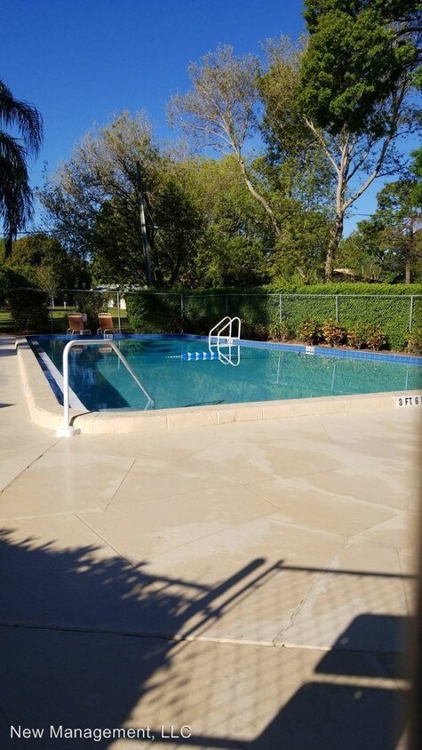Primary Photo - 1805 Clearbrooke Dr
