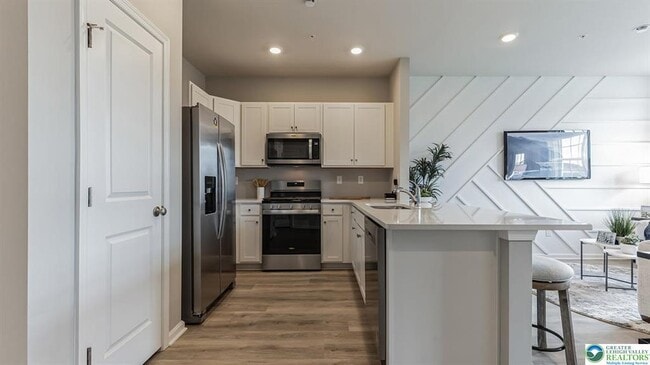 Building Photo - 1253 Susan Cir