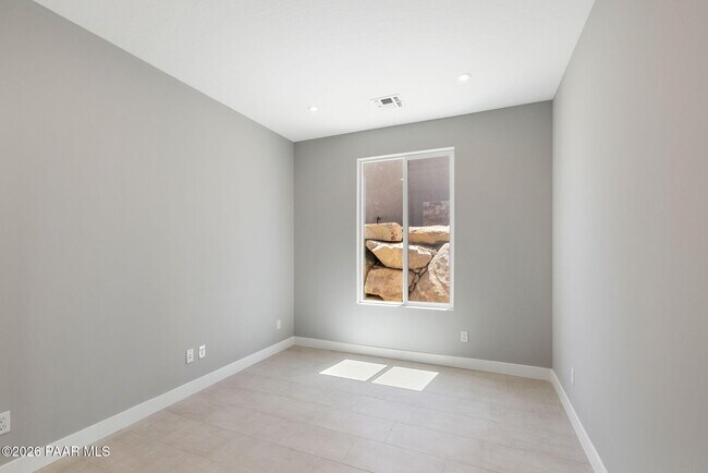 Building Photo - 1338 Rockwood Dr