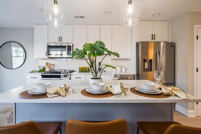 Photo - Natural-Light Stunner Near Eastern Market ... Townhome