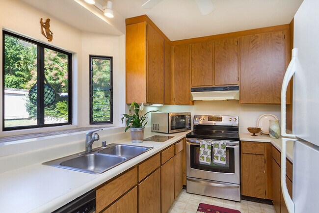 Foto del edificio - Adorable Beach Style 3 bedroom, 2 bath home in Lanikai! All utilities included!