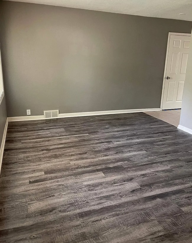 Foto del edificio - 4 Bed, 1 Bath Home in South Kansas City!