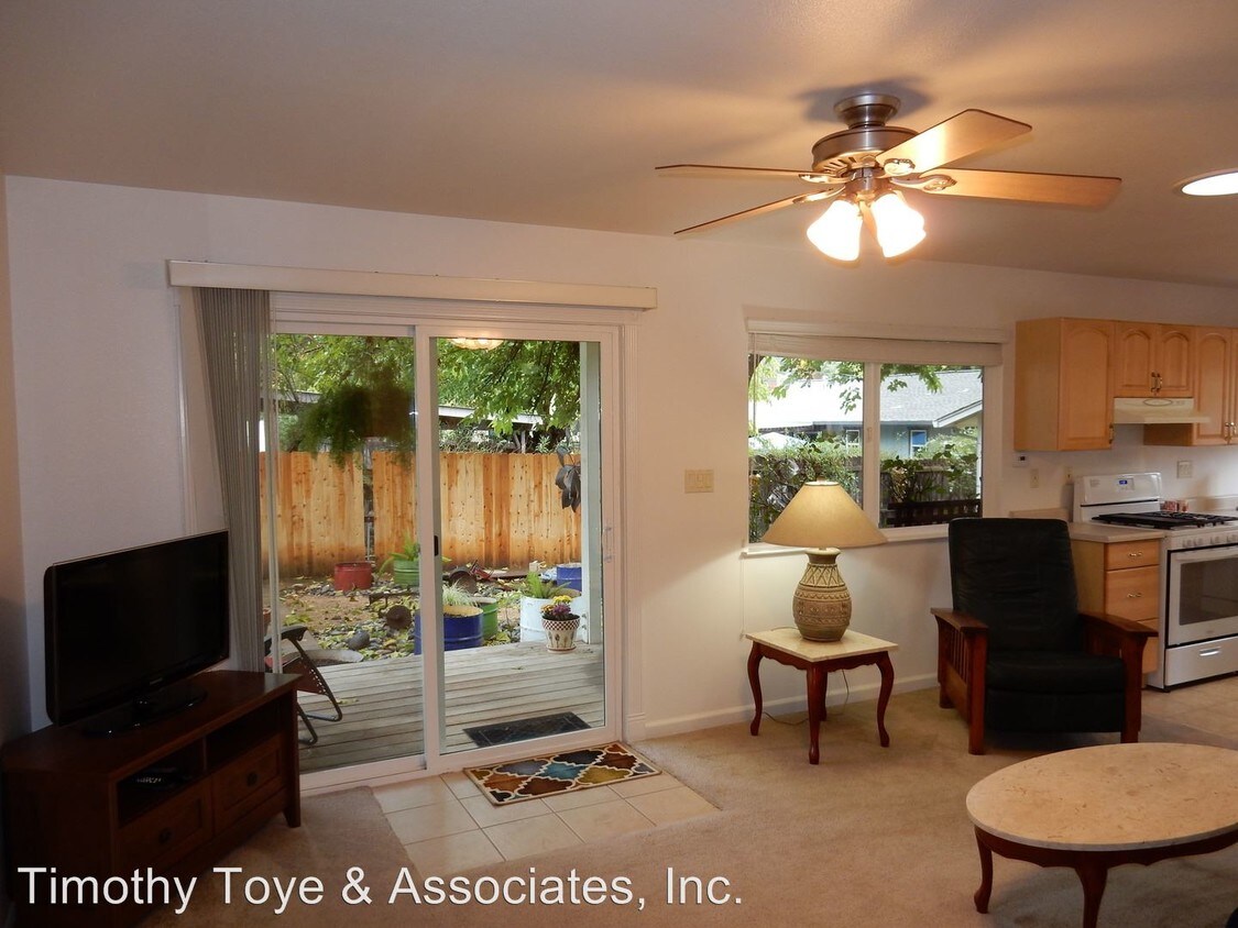 55 Cherry Creek Rd, Cloverdale, CA 95425 House Rental in Cloverdale, CA