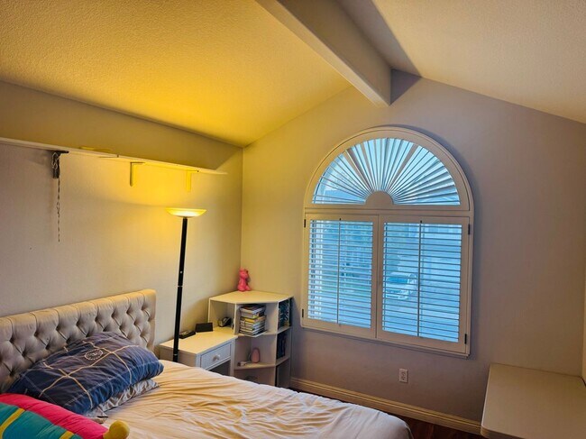 Foto del edificio - 2292 Black Pine Rd