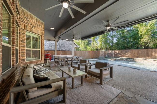 Foto del edificio - 27 Fury Ranch Pl