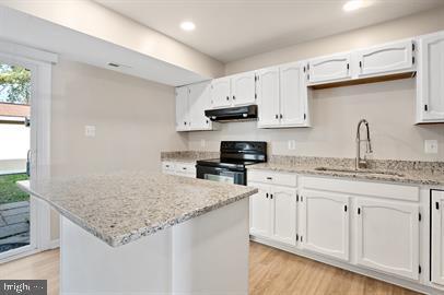 Building Photo - 5221 Daffodil Dr
