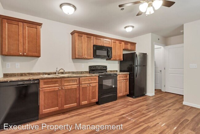 Building Photo - 1 br, 1 bath Apartment - 1112 Bertling, Bl...