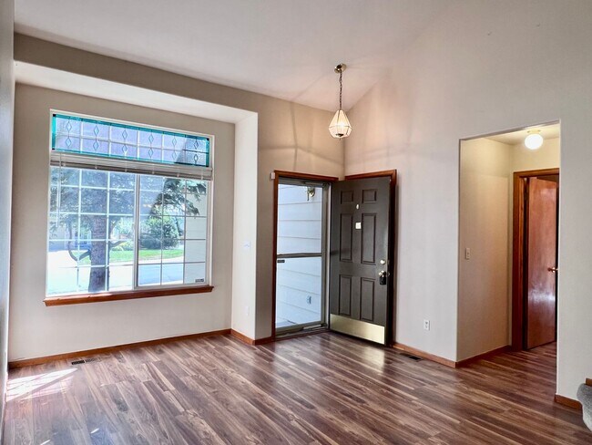 Foto del edificio - Wonderful 5 Bed/4 Bath Home Located on Qui...