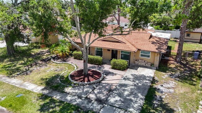 Foto del edificio - 7916 Woodgrove Cir