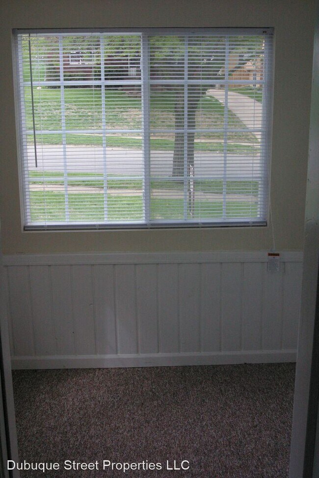 Building Photo - 2 br, 1 bath House - 1228 Loomis Ave