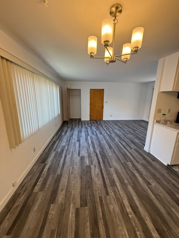 Foto del edificio - 1549 Princeton St