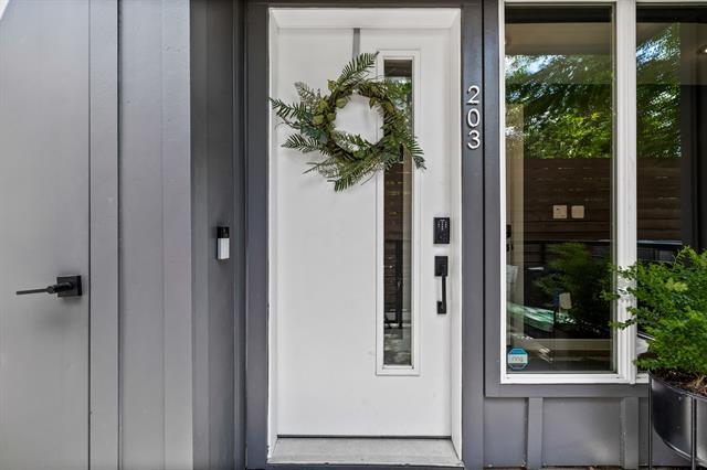 Foto del edificio - 1507 N Garrett Ave
