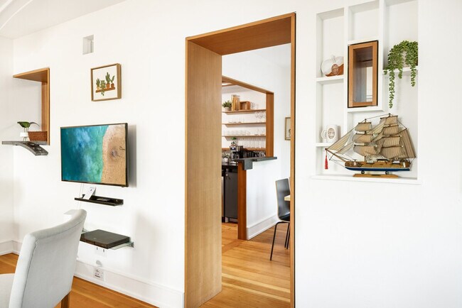 Foto del edificio - 11520 Roosevelt Way NE