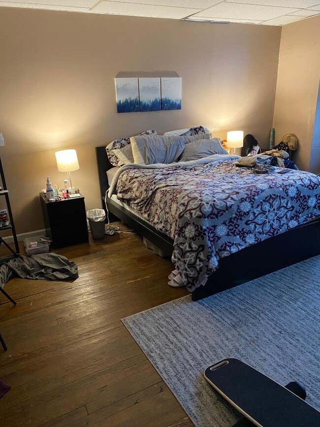 bedroom - 732 S 4th St