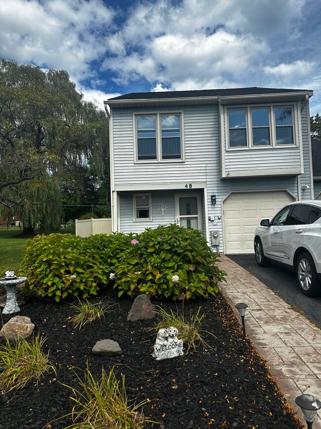 Building Photo - 4B Kimberly Ct