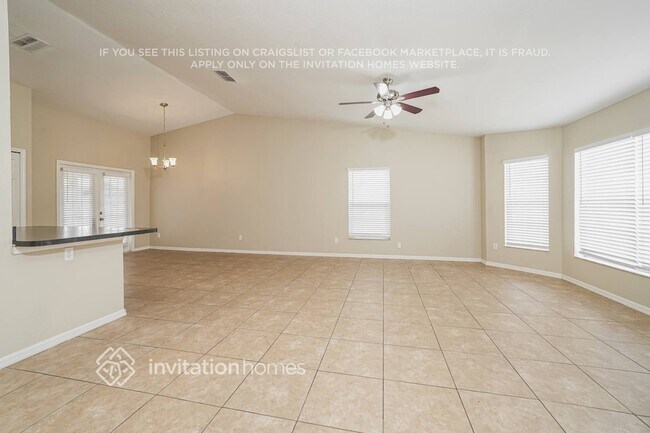 Foto del edificio - 7915 Grand Pines Blvd