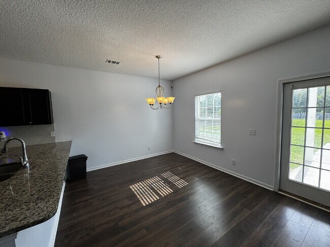 Building Photo - Home for Rent