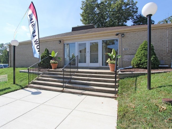 Foto del edificio - Maplewood Villas