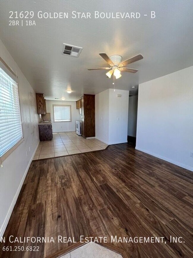 Foto del edificio - 21629 Golden Star Blvd