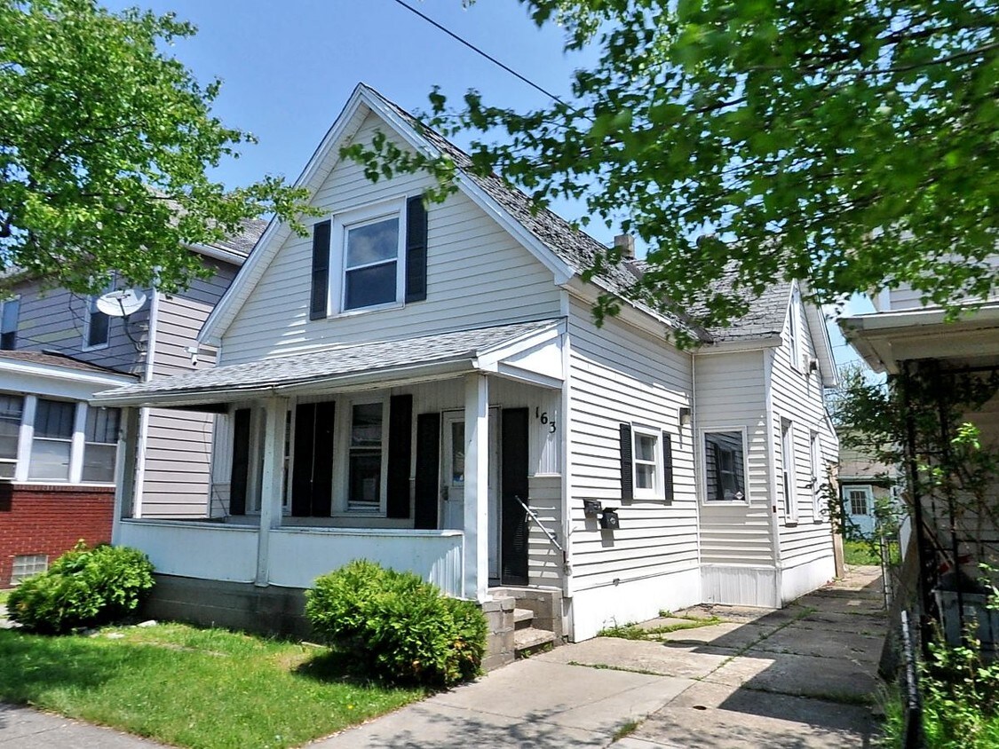 Primary Photo - 163 Gorton St