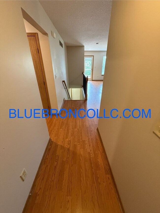 Foto del edificio - 601-603 W Pine St