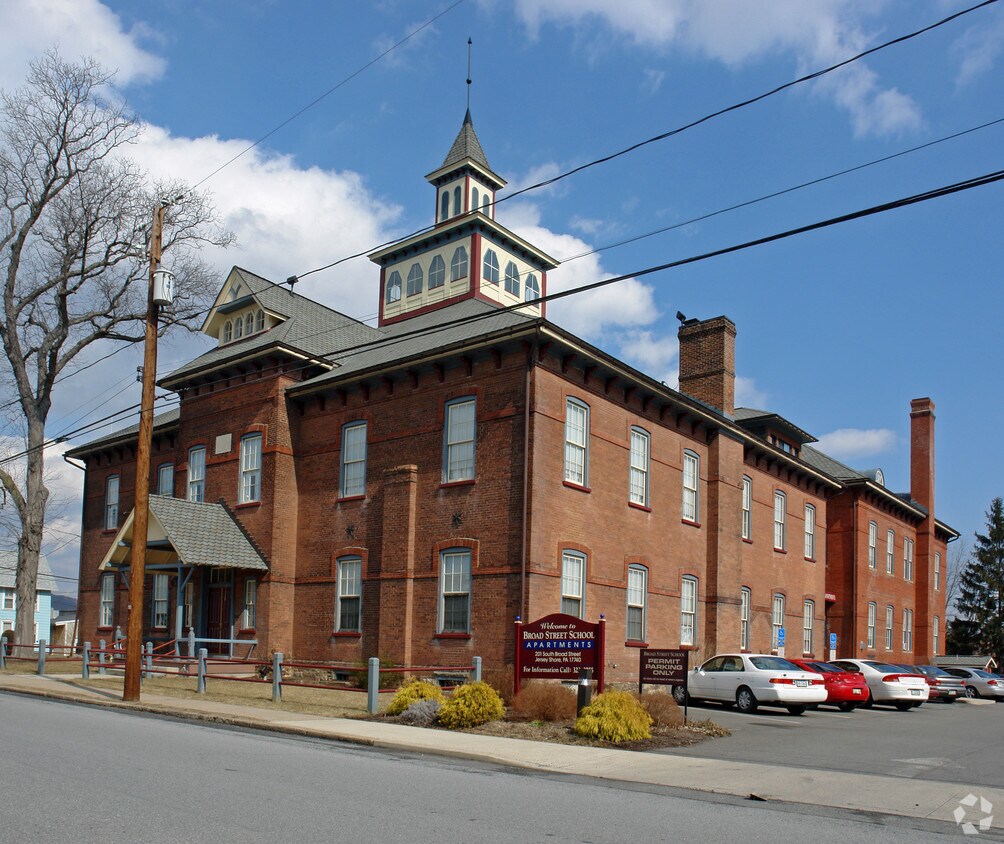 Broad Street School Apartments Apartments in Jersey Shore, PA
