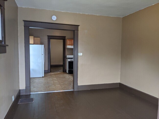 Building Photo - 1 br, 1 bath House - 432 2nd Ave