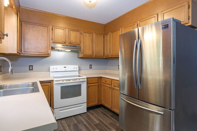 Foto del edificio - 3 Bed 2 Bath near Lake Jeanette