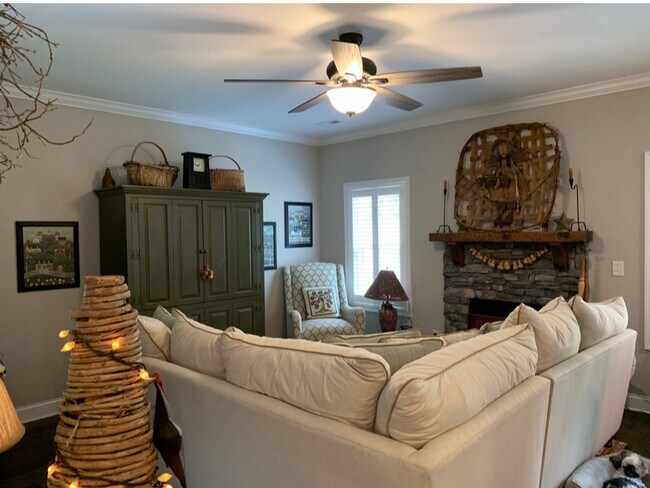 Foto del edificio - 1167 Aspen Glen Dr