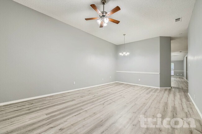 Foto del edificio - 3206 Weirgate Ct