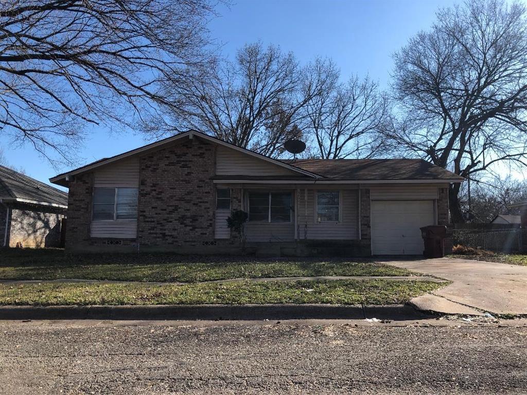 Foto principal - 103 W Cunningham St