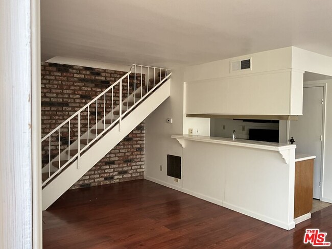 Building Photo - 18217 Vía Calma