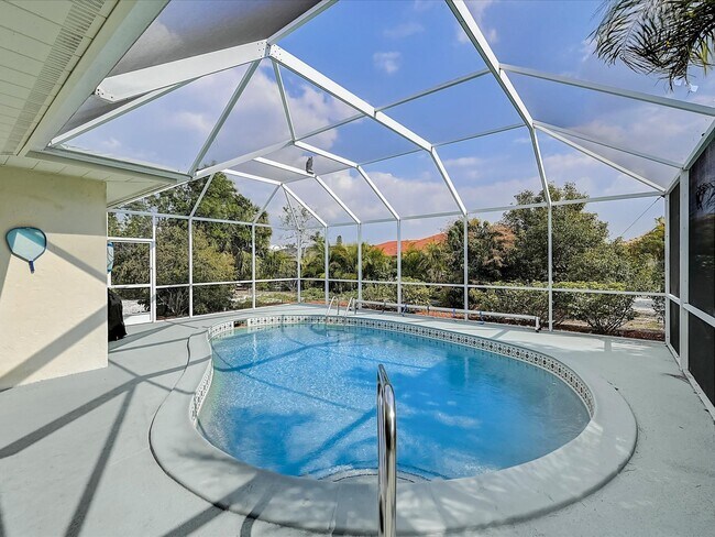 Foto del edificio - 10 Stone Mountain Blvd