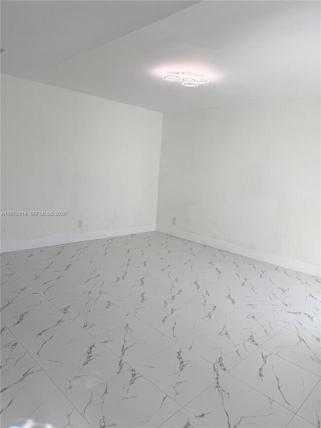 Foto del edificio - 7811 NW 66th Terrace