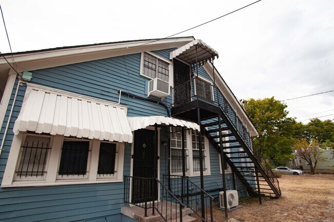 Foto del edificio - 1320 S Battery St