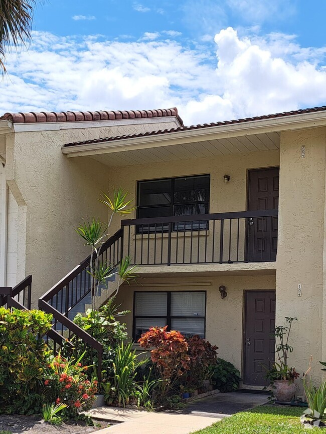 Building Photo - 22415 SW 61st Way
