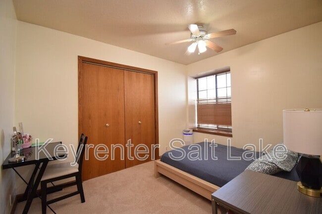 Building Photo - 1632 E 4190 S