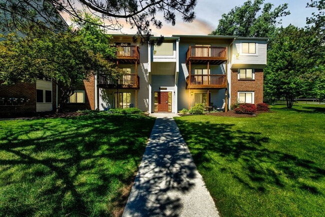 Building Photo - 30028 W 12 Mile Rd