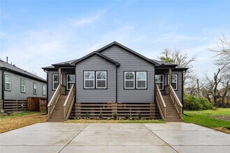 Building Photo - 10309 Teneha Dr