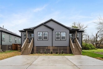Building Photo - 10309 Teneha Dr