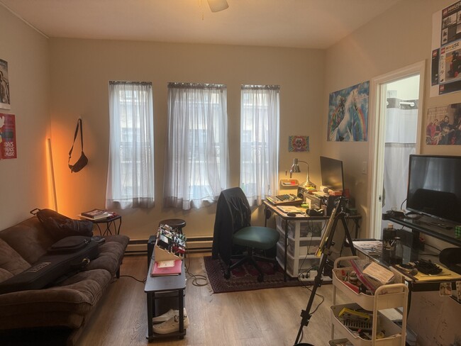 Photo - 111 Norway St Apartment