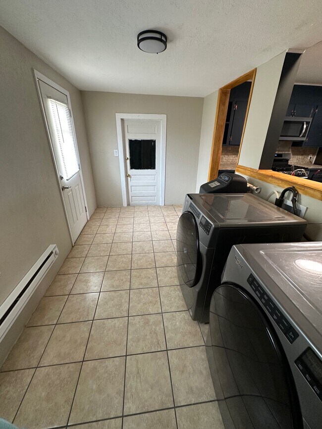 Foto del edificio - 2422 SW Jefferson Ave