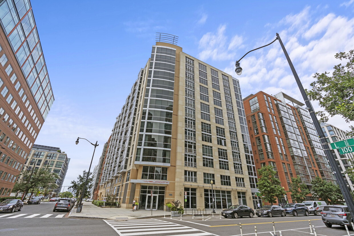 Photo - 1025 1st St SE (Washington, DC)