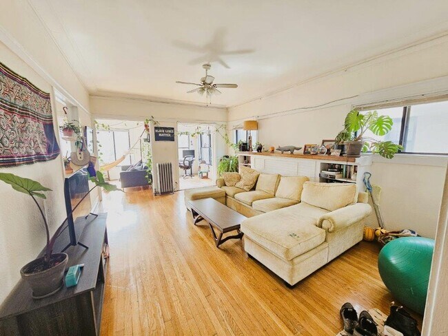 Foto del edificio - 1224 W Farwell Ave