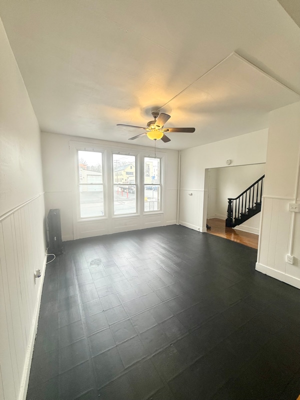 Building Photo - 194 Main St